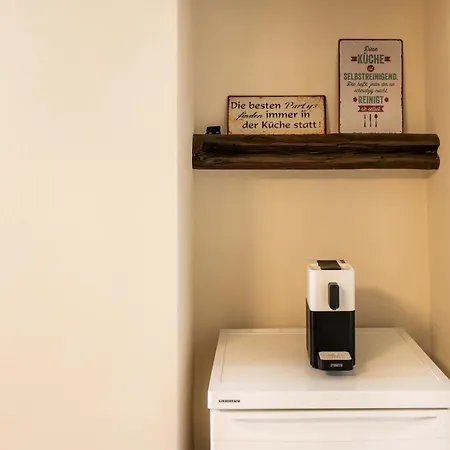 홈스테이 Der Gastfreund In *