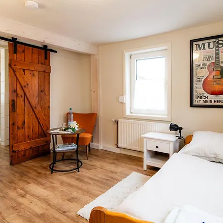 Der Gastfreund In 홈스테이 *